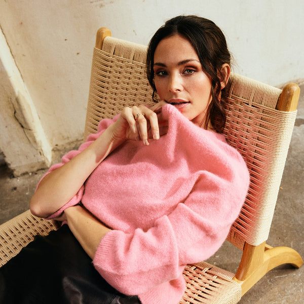 DEPECHE, flot blød Alpacha O-neck strik, findes i flere farver, til kvinder