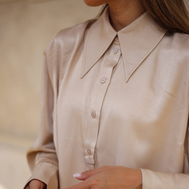 DEPECHE, Stilfuld og komfortabel skjorte, til kvinder