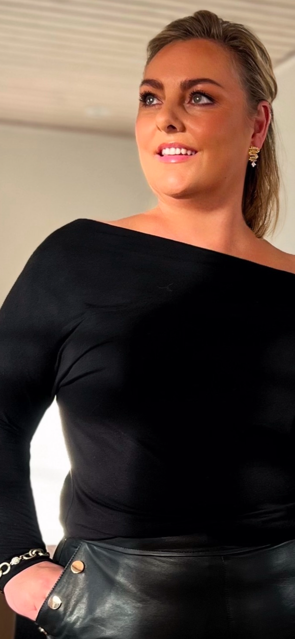 DeluxByWoman, Premium, klassisk, Comfy og Soft, Bambus bluse med bådudskæring, til kvinder