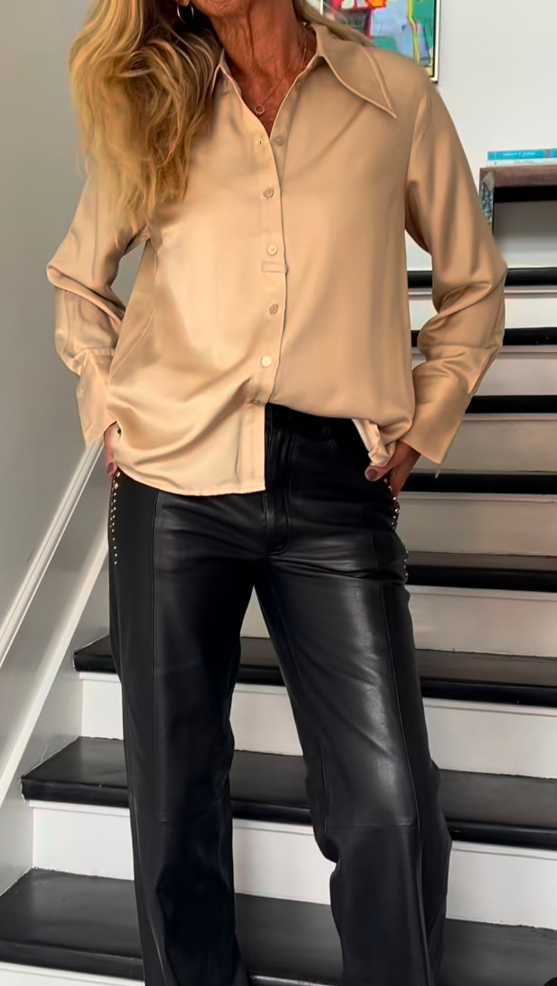 DEPECHE, Stilfuld og komfortabel skjorte, til kvinder