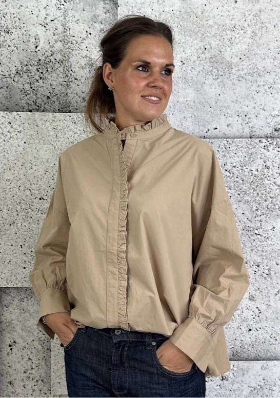 Cabana Living, flot feminin skjorte, findes i flere farver, til kvinder