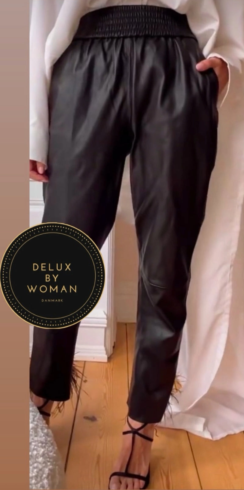 Depeche, flotte skindbukser, findes i sort og mørkebrun, til kvinder