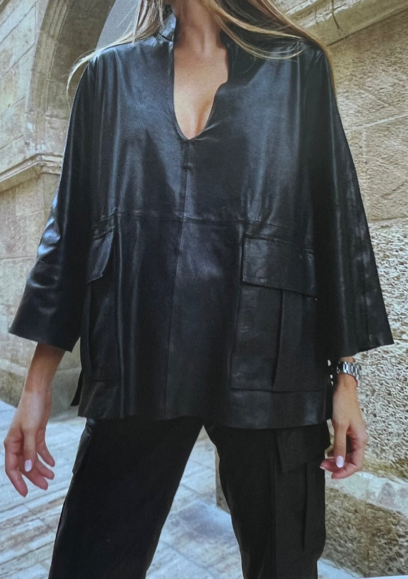Depeche, skjorte med 3/4 ærmer i sort skind, til kvinder
