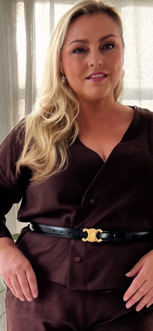 DeluxByWoman, Til den bevidste kvinde, PREMIUM Limited Edition, kort enkel, let jakke