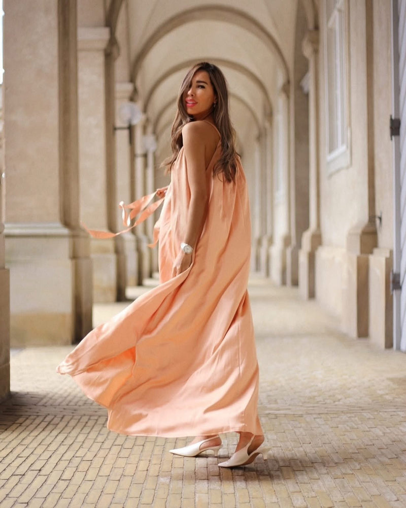 DEPECHE, WAUW kjolen i en smuk soft coral farve, til kvinder