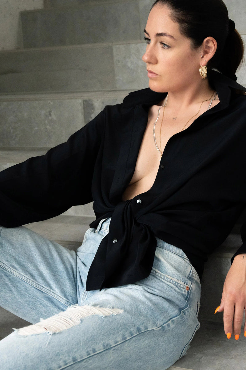 Sasha La Mer, Celine short, Mulberry Silke skjorte, findes i 2 farver, SORT & HVID, til kvinder