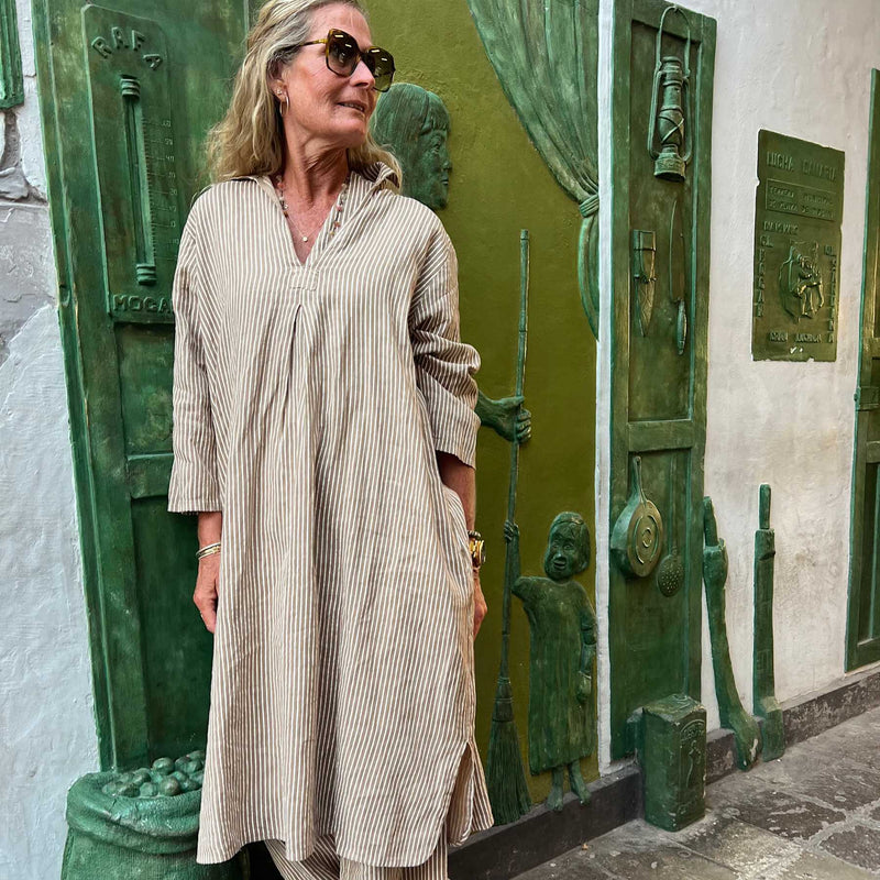 Cabana Living, flot stribet kjole findes i flere farver