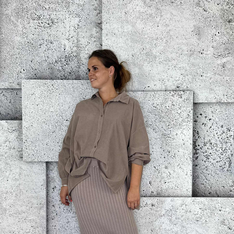 Cabana Living, flot skjorte i baby fløjl, findes i flere farver, til kvinder