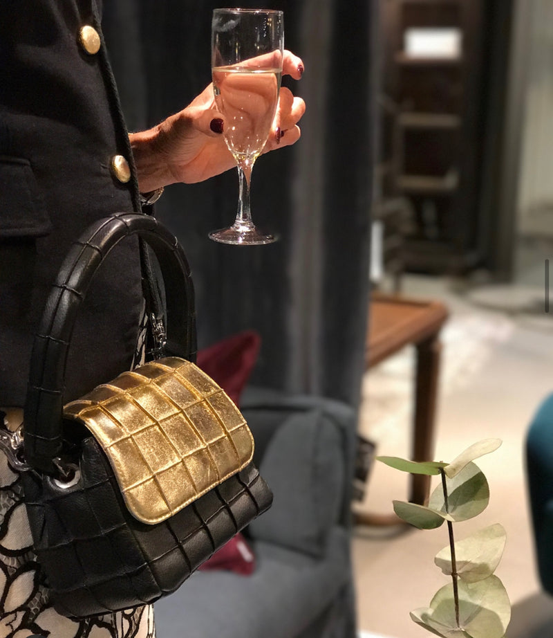 Bolinder Stockholm, Smuk og stilsikker Cocktailtaske - findes i flere farver